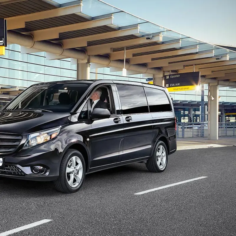 Hire Taxi To and from Leicester to Manchester Airport