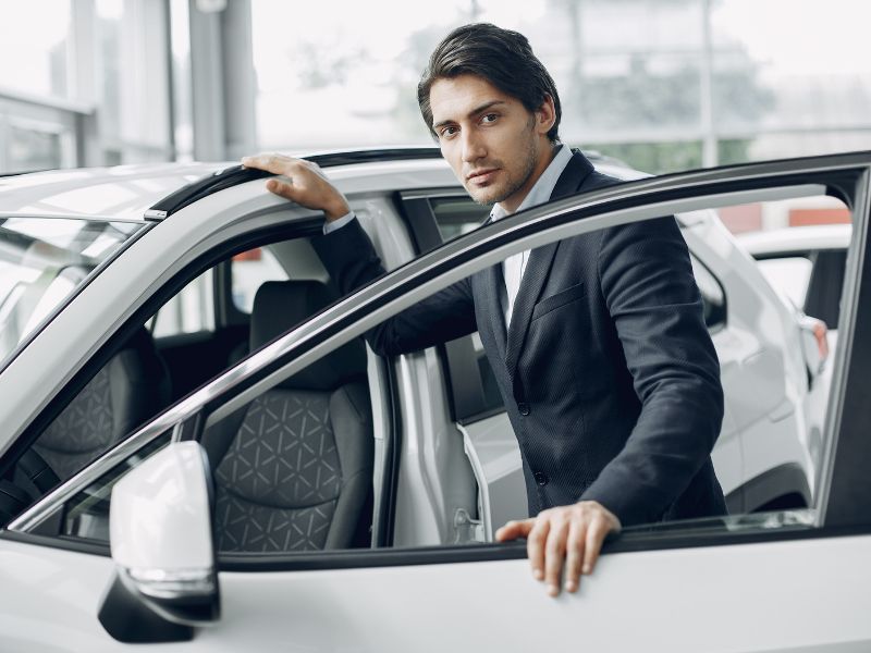 Leicester to Manchester Airport Transfer Service