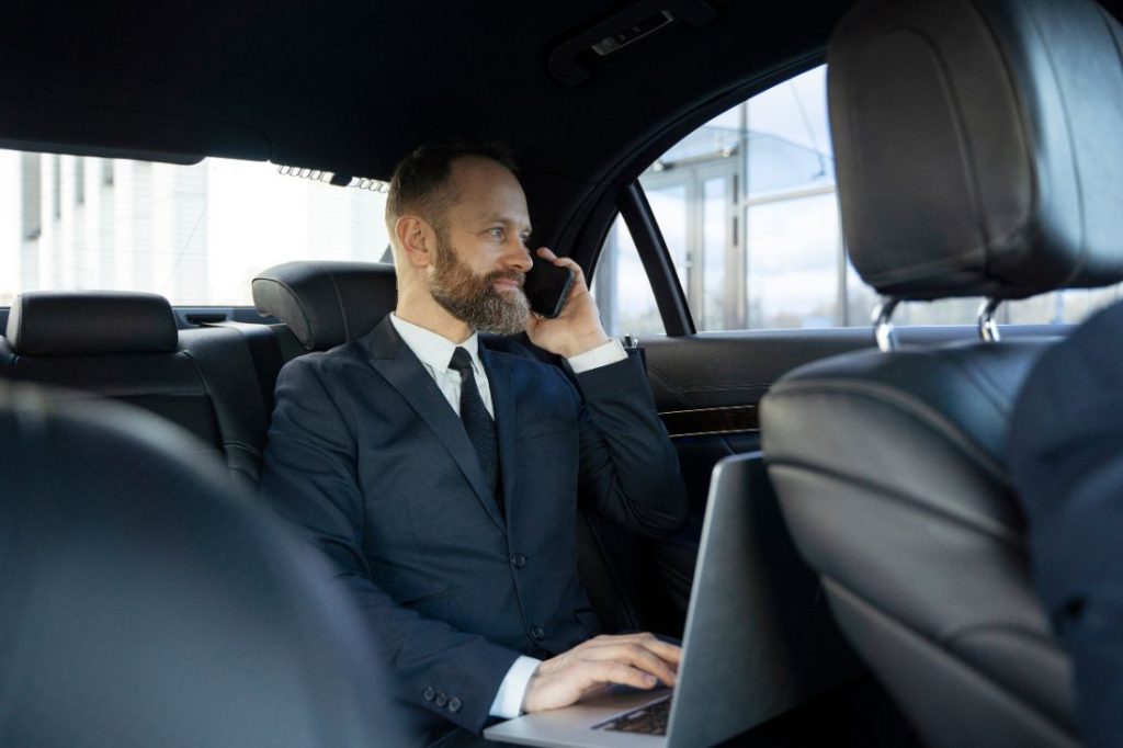 Luton to Southend Airport Taxi Transfer Service