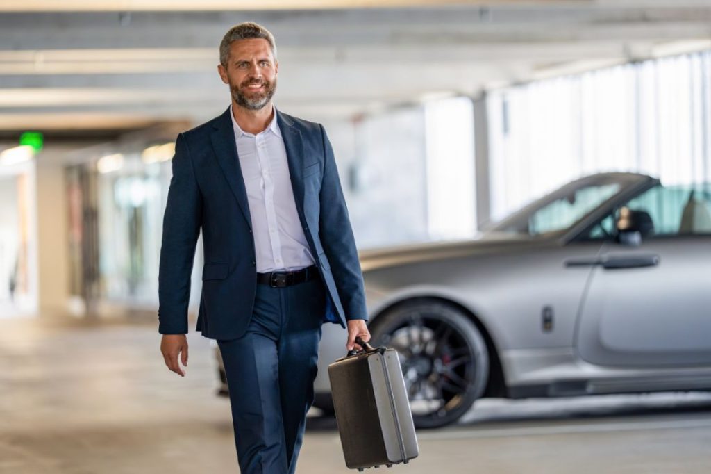 Manchester to Gatwick Airport Transfer Service