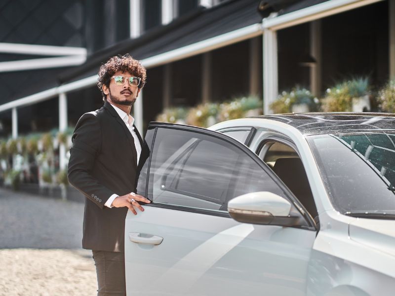 Leicester to Manchester Airport Transfer Service